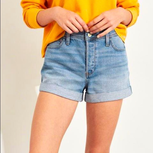 Hollister Pants - HOLLISTER Vintage Stretch High-rise Denim Short 3”